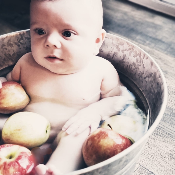 Meet your Posher, Kara - Picture 1 of 1